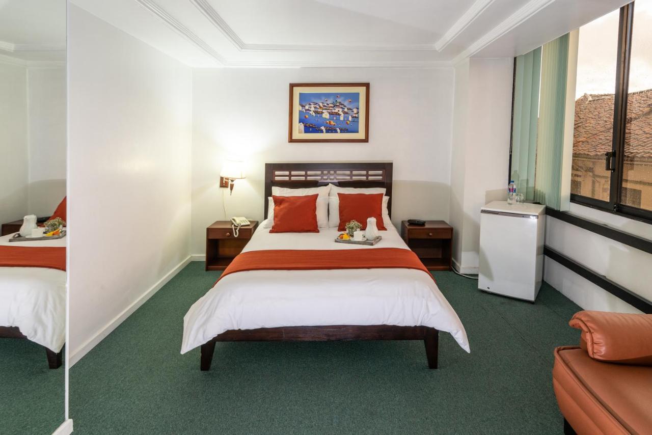 Hotel Cordero Cuenca Extérieur photo