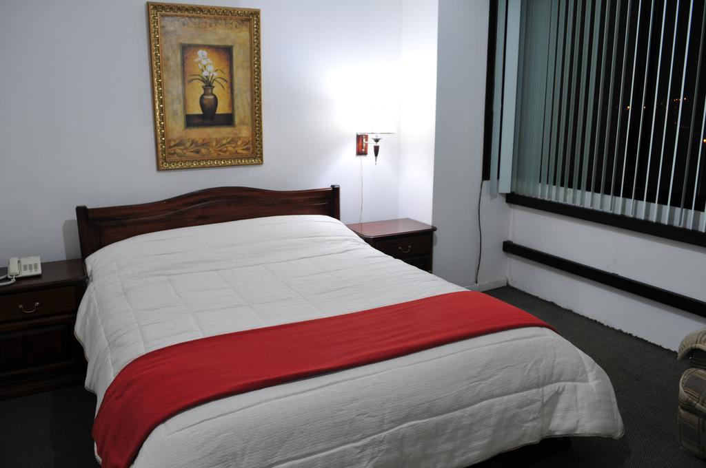 Hotel Cordero Cuenca Extérieur photo