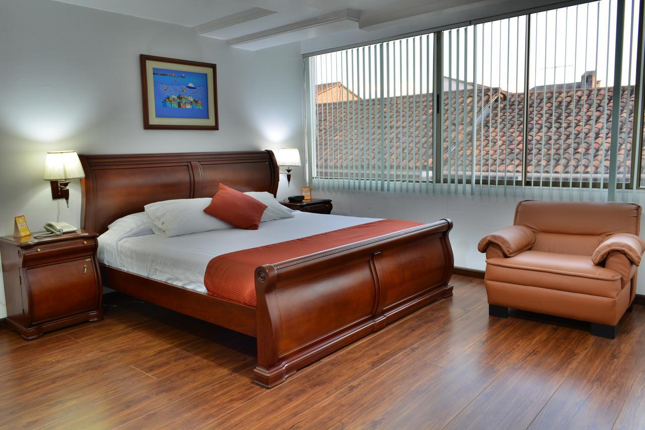 Hotel Cordero Cuenca Extérieur photo